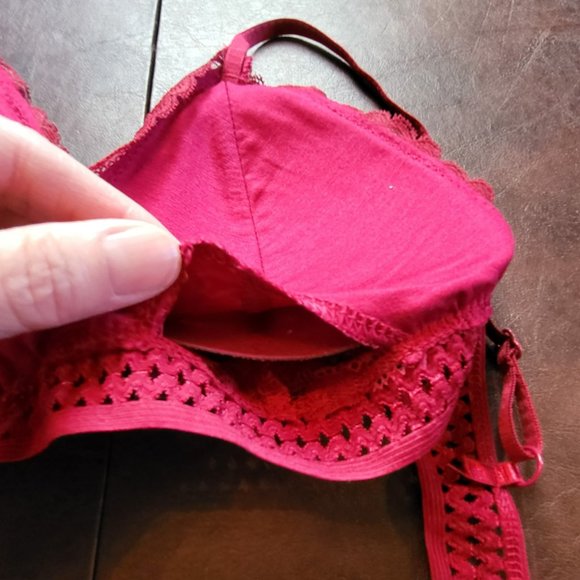 NWT! Floral lace bralette in a rich burgundy red, size L - Picture 10 of 10